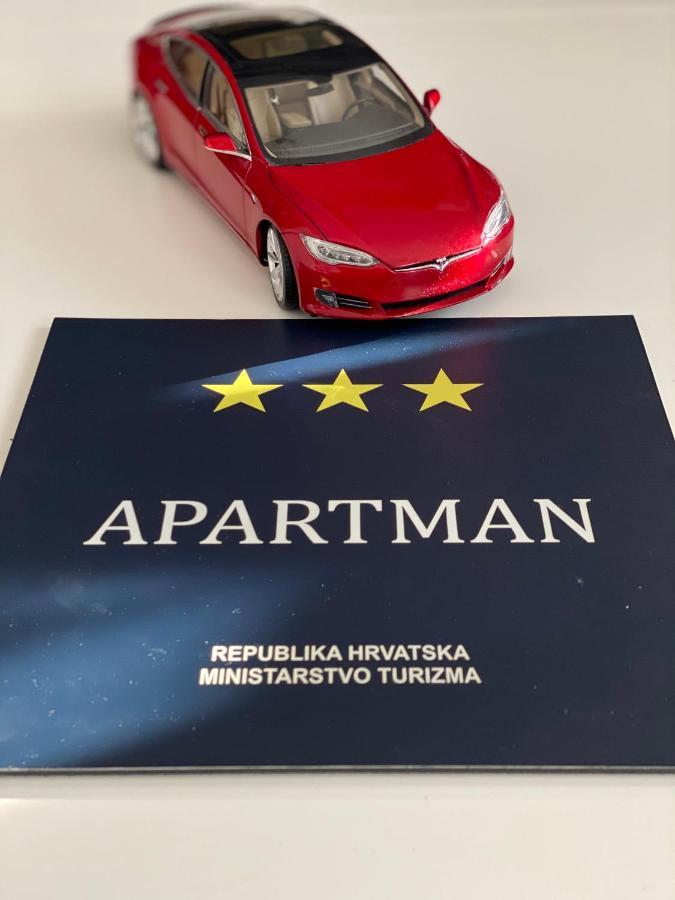 Tesla Smart Apartment Slavonski Brod Bagian luar foto